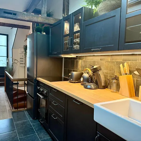 L'evidence, Atypique Et Authentique - * Épernay