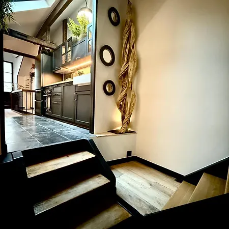 L'evidence, Atypique Et Authentique - Épernay